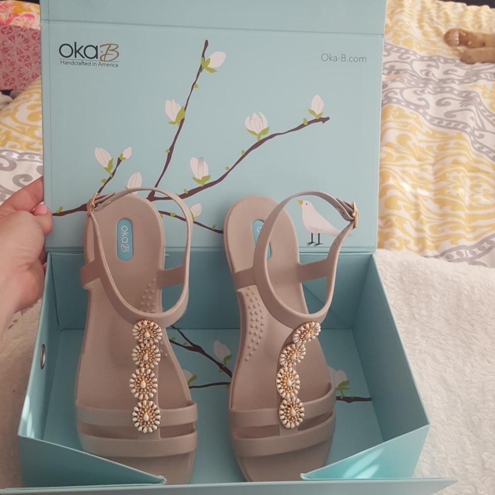 Lightly worn OKA-B McKenna Sandle